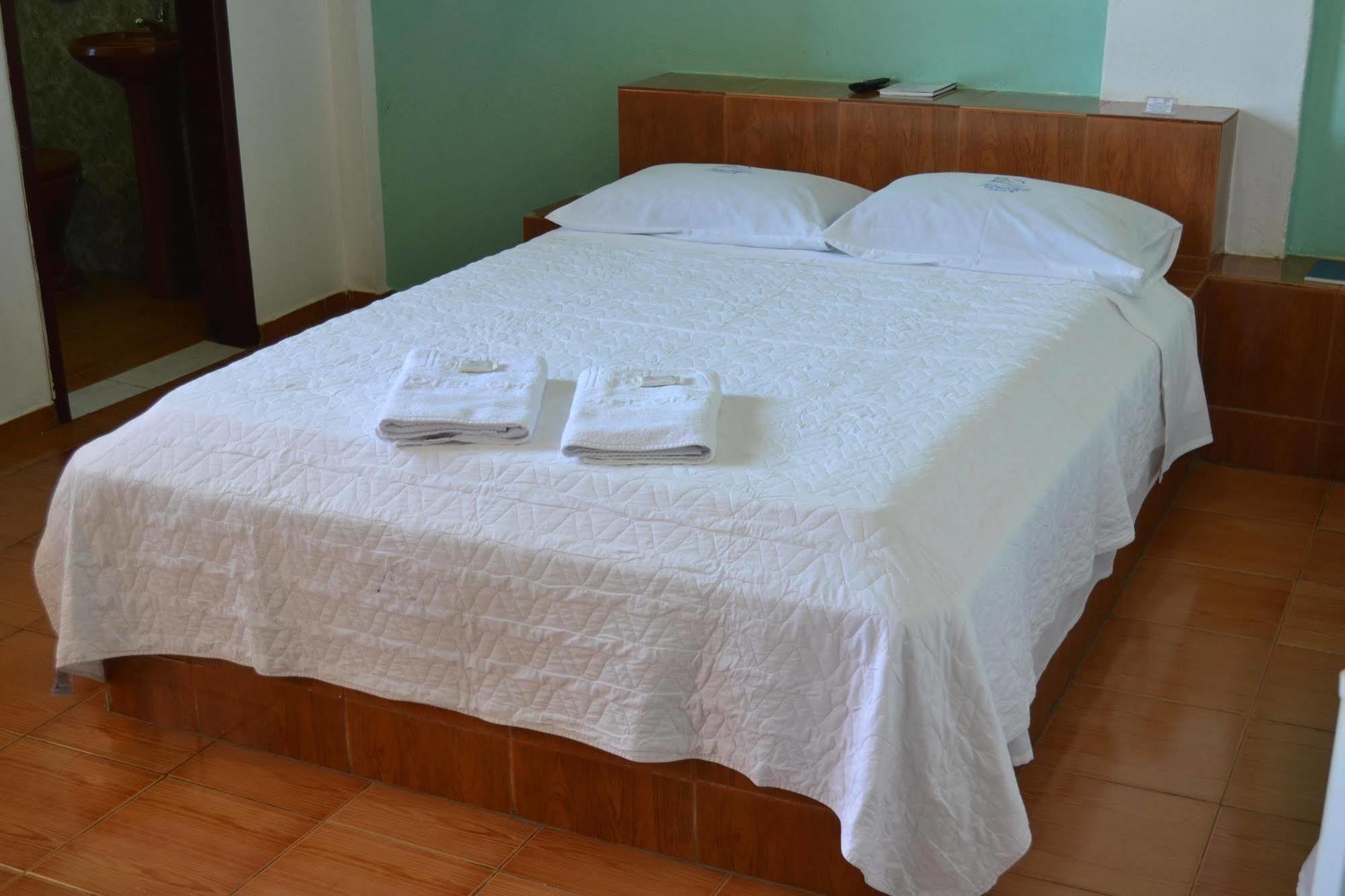 Hotel Chale Ji-Parana ภายนอก รูปภาพ